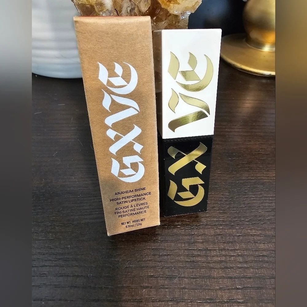 GXVE High Performance Satin Lipstick .